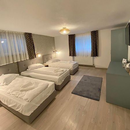 Hotel Adi&Nicol à Sibiu Extérieur photo